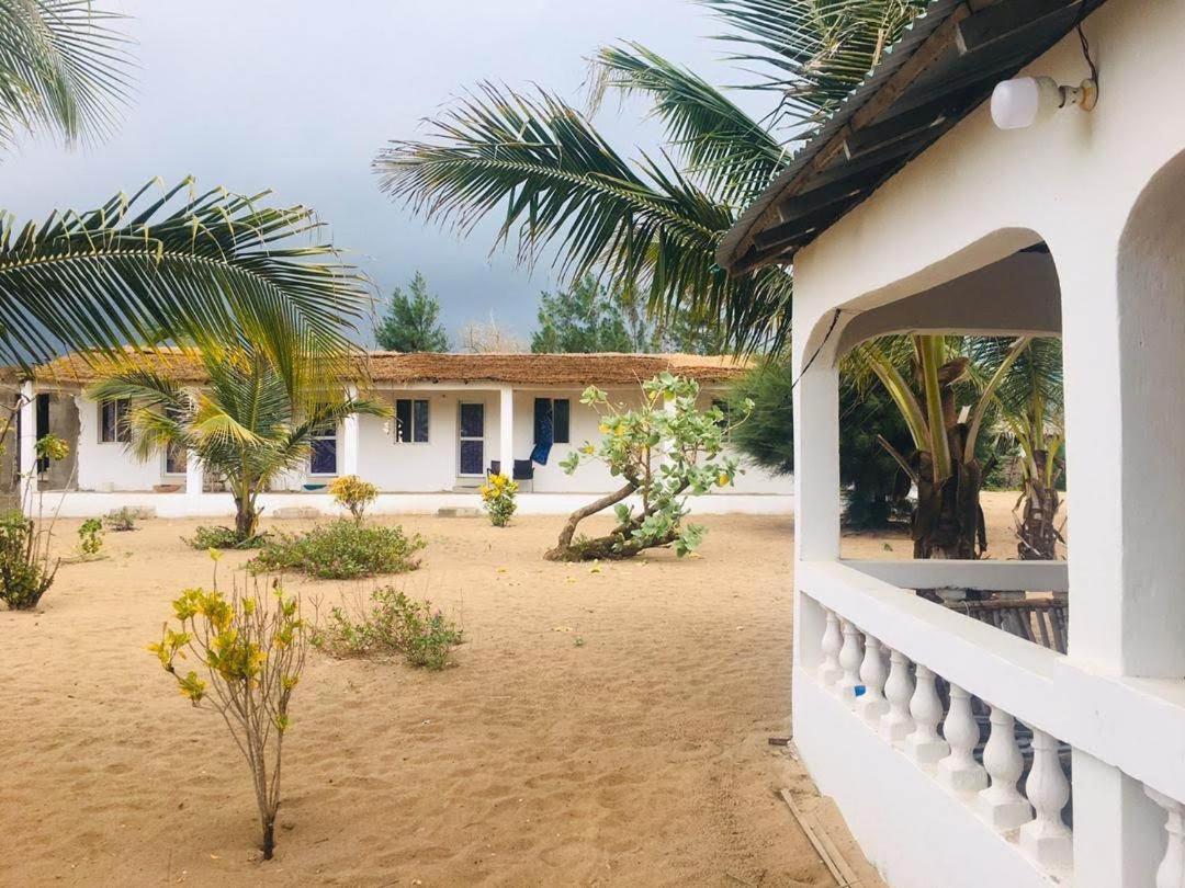 Santana Beachclub Sanyang Exteriör bild
