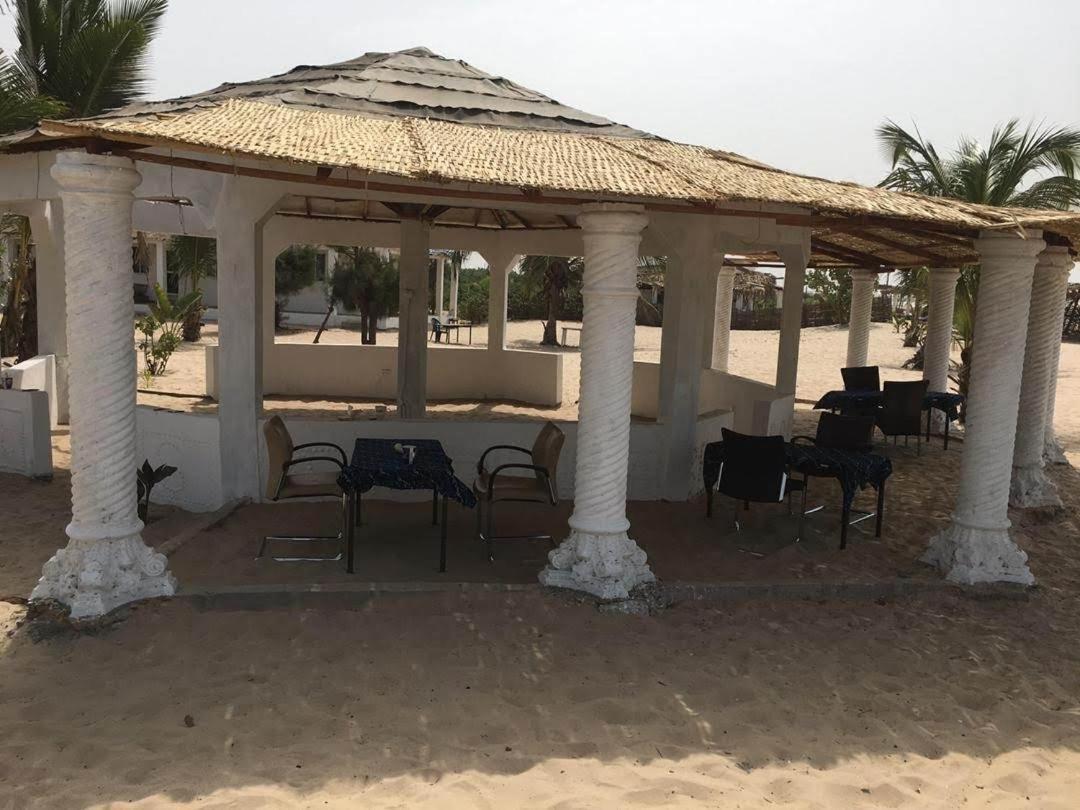 Santana Beachclub Sanyang Exteriör bild