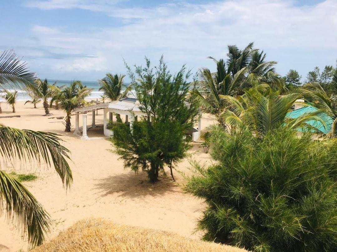 Santana Beachclub Sanyang Exteriör bild