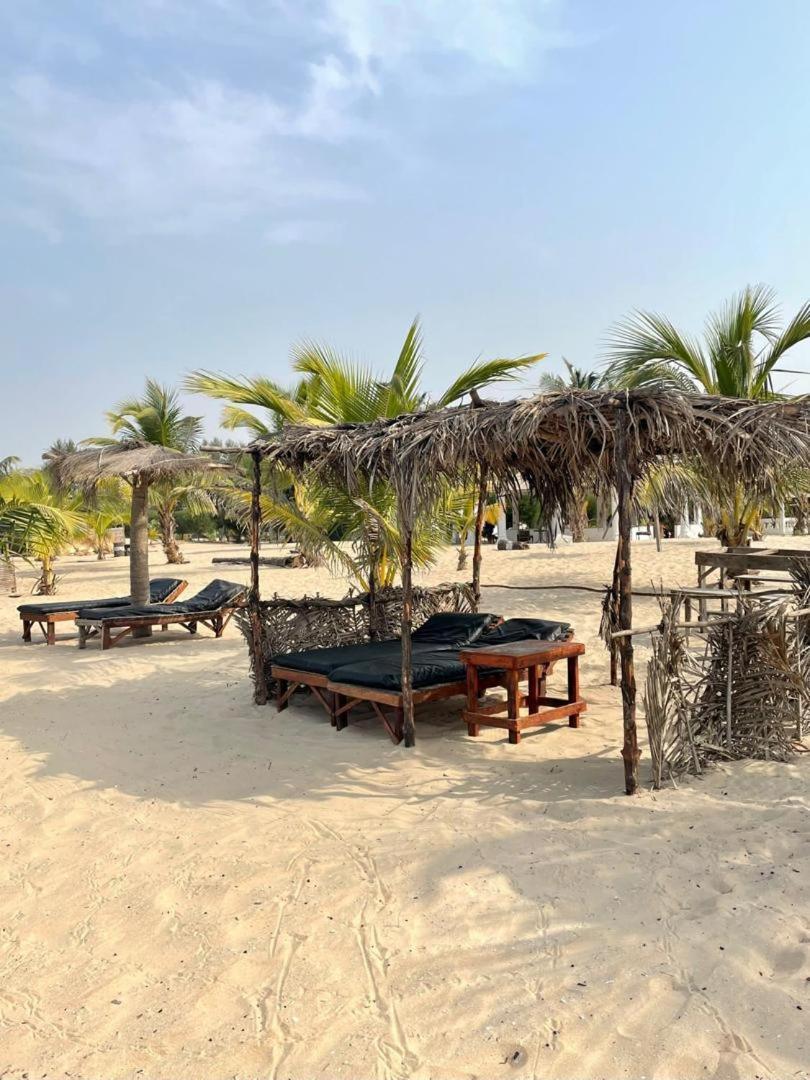 Santana Beachclub Sanyang Exteriör bild